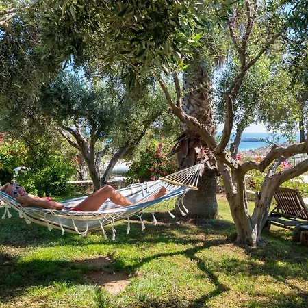 Kavos Naxos شقة فندقية 4*