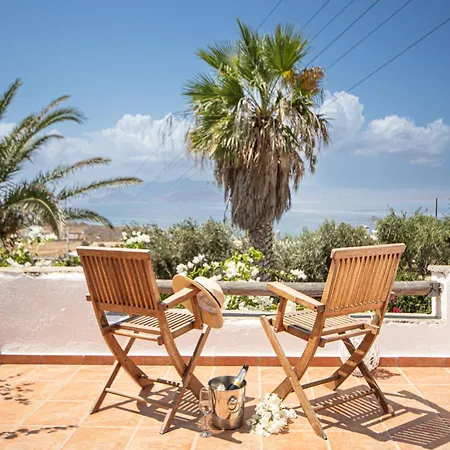 Kavos Naxos شقة فندقية