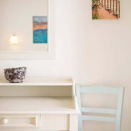 شقة فندقية Kavos Naxos 4*