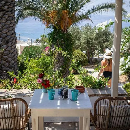 Kavos Naxos Aparthotel