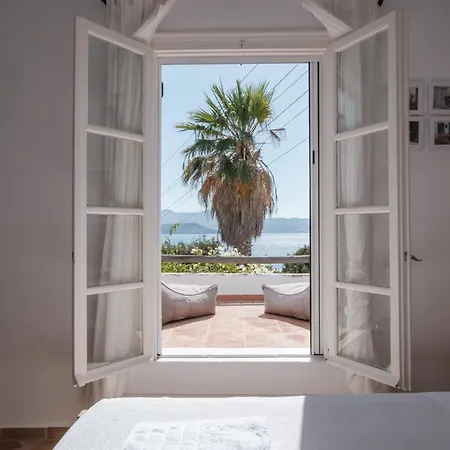 Kavos Naxos Hotel 3*